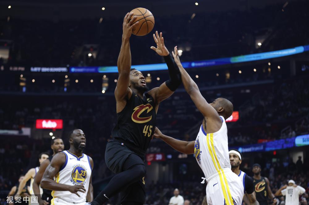 一个颇具争 一个颇具争