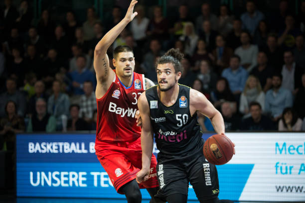 作为卫冕冠 作为卫冕冠